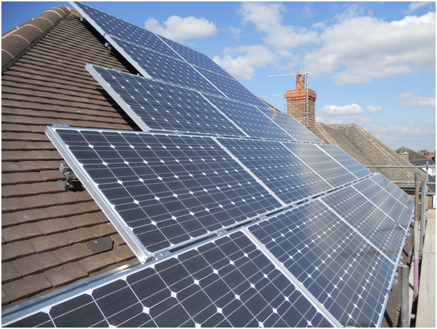 benefits of government solar panel scheme
